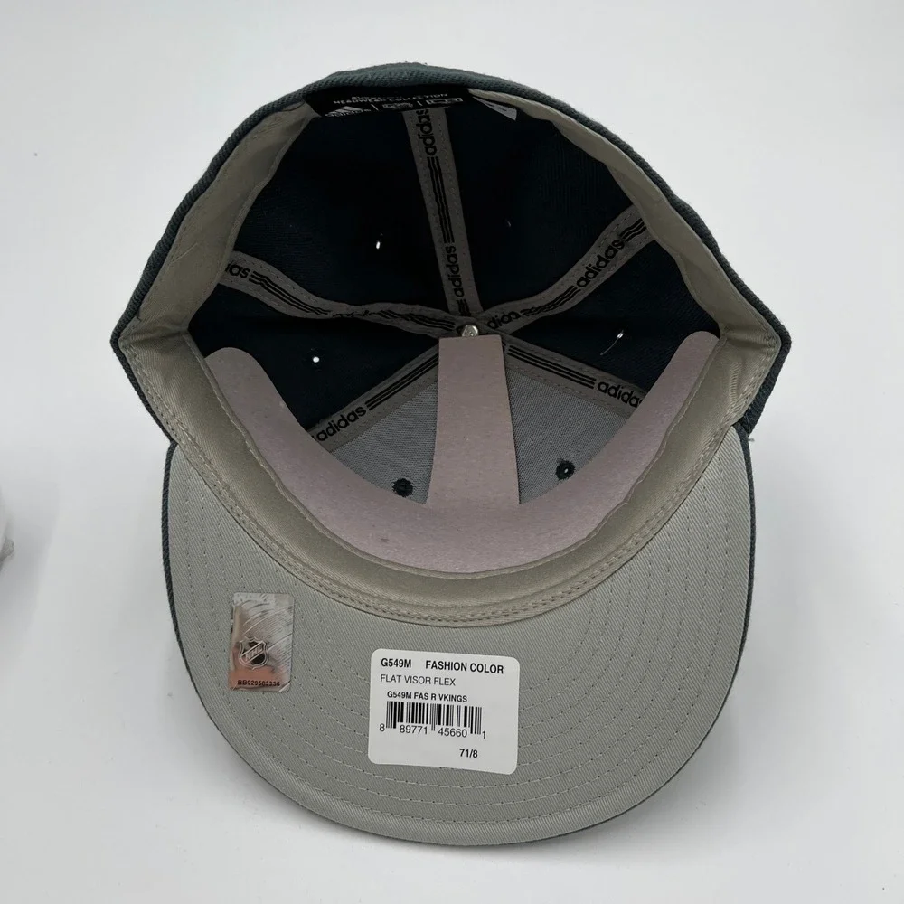 Adidas‎ Los Angeles Kings NHL Fitted Hat Gray Flat Visor Flex Cap Size 7 1/8